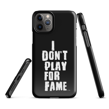 "I DON'T PLAY FOR FAME" by Lakshe. Black snap case for iPhone®